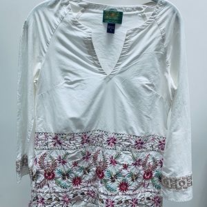 Women’s White Floral Tunic